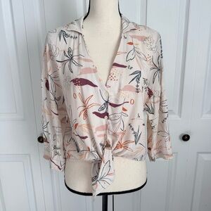 Pull&Bear Abstract Botanical Tie-Front Blouse Size Medium